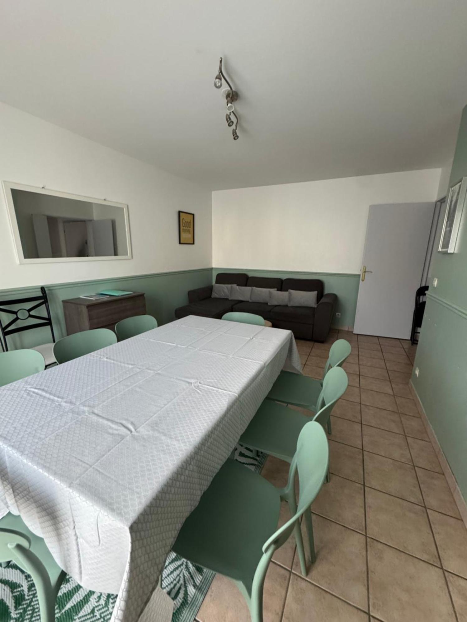Disney, Very Nice 2 Bedrooms Family Apartment, Wifi, Netflix 8 Pers Chessy  Εξωτερικό φωτογραφία